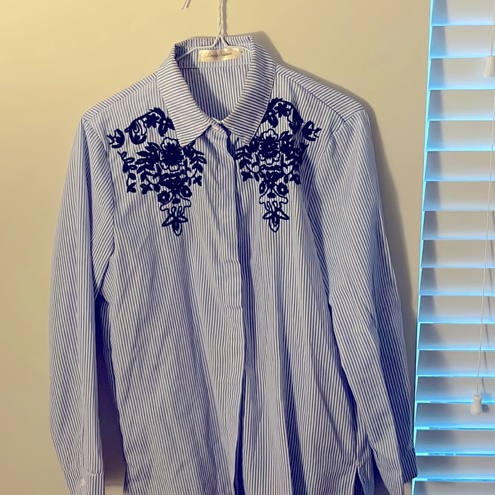 Simply Couture!Navy Blue long sleeve dress shirt.